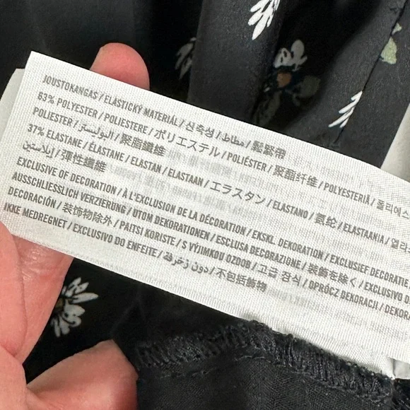 Abercrombie‎ & Fitch Smocked Black Floral Dress Size Small Mini Long Sleeve Boho - Picture 13 of 16